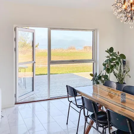 3 Bedroom Stunning In 度假居 科瑟